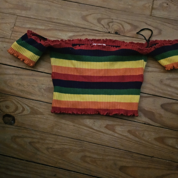 Striped Off-Shoulder Ribbed Top - Picture 2 of 4